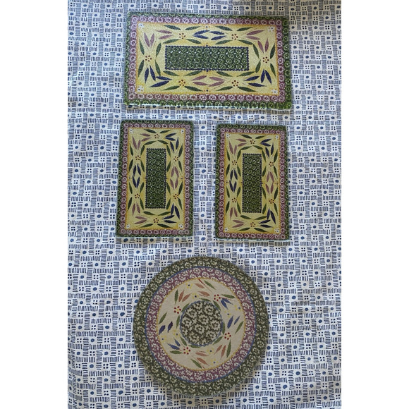 Temptations Old World Green Yellow Glass Trivets Set of 4 - Picture 1 of 3